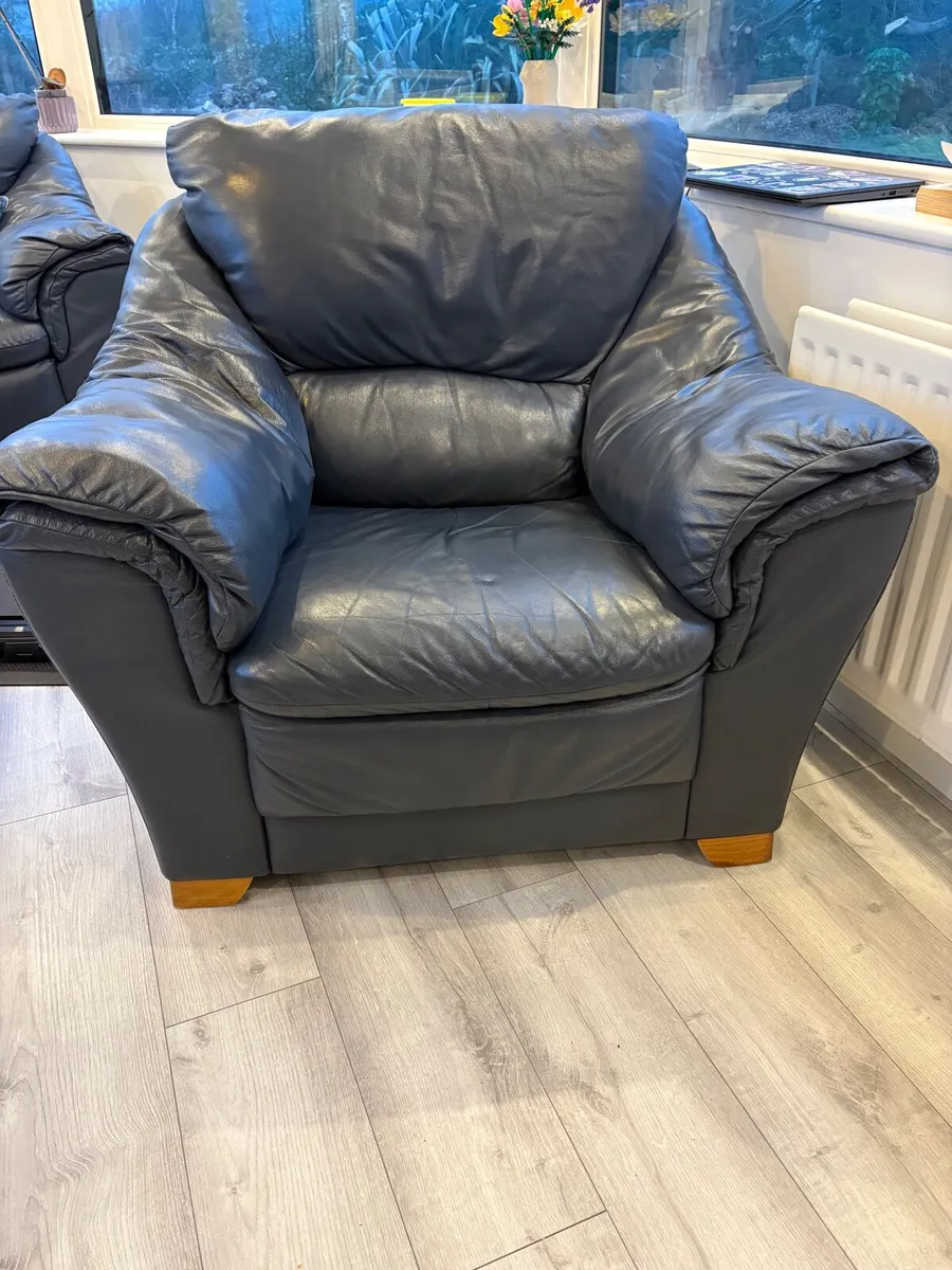 3 piece leather suite - Image 3