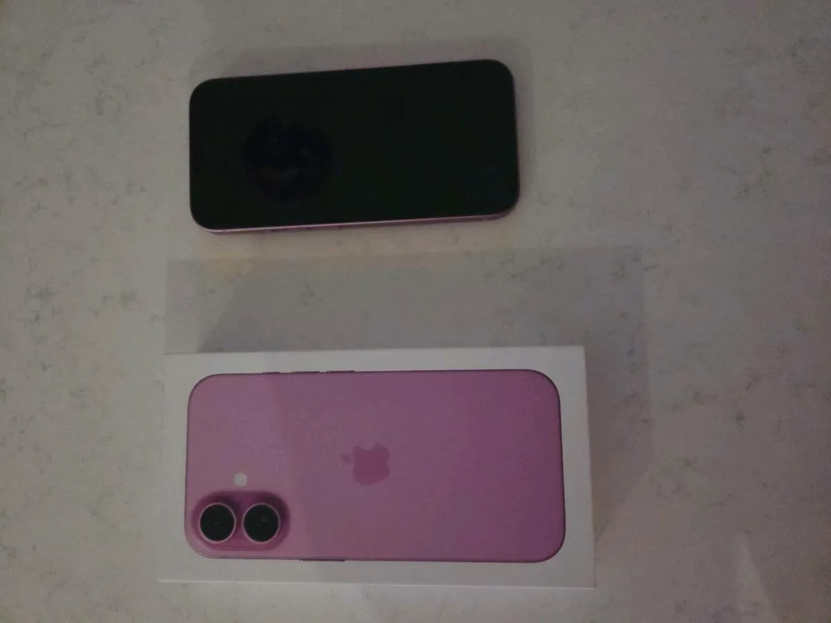 iphone 16 128GB Pink - Image 1