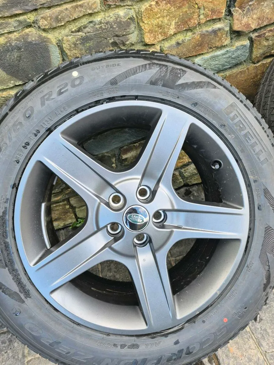 Landrover defender - Image 4