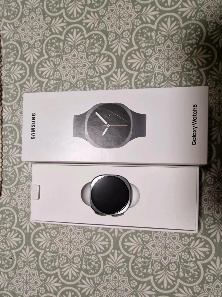 Samsung galaxy watch 8 40mm lte - Image 3