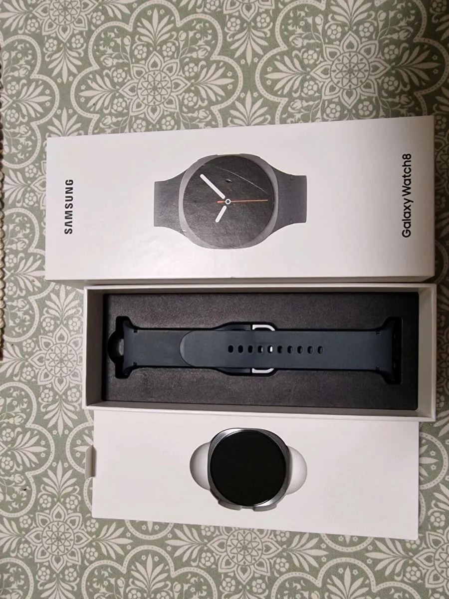 Samsung galaxy watch 8 40mm lte - Image 1
