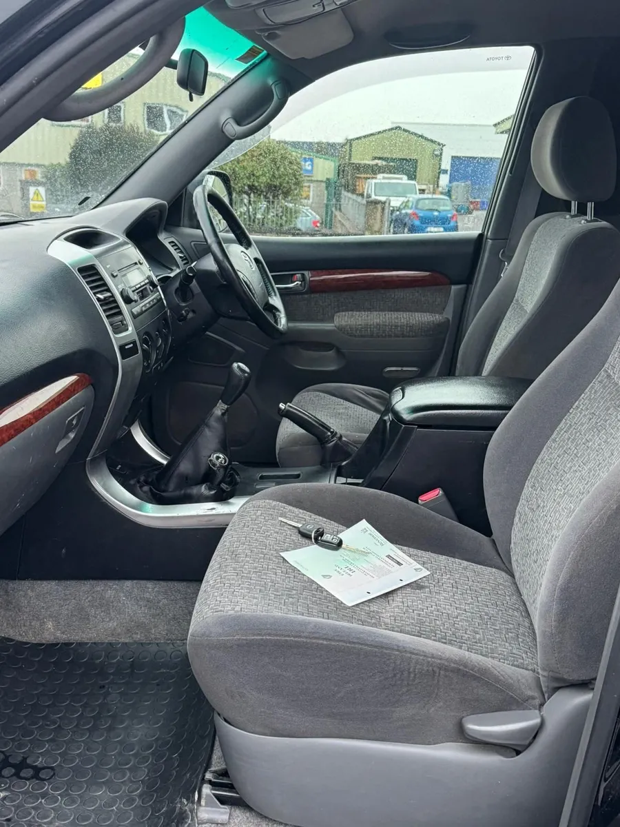 Toyota Landcruiser SWB - Image 3