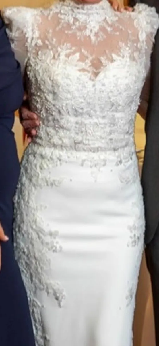 Wedding dress - Image 4