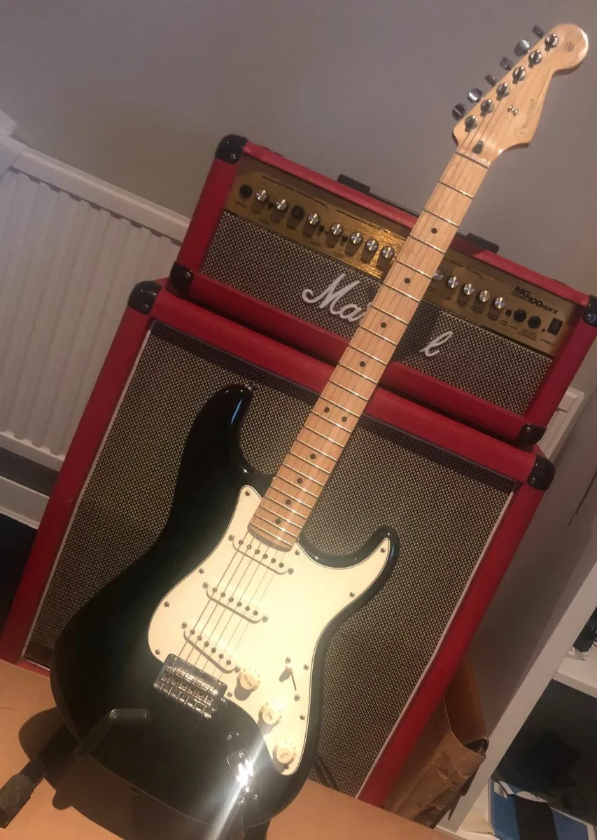 Fender Strat - Image 4