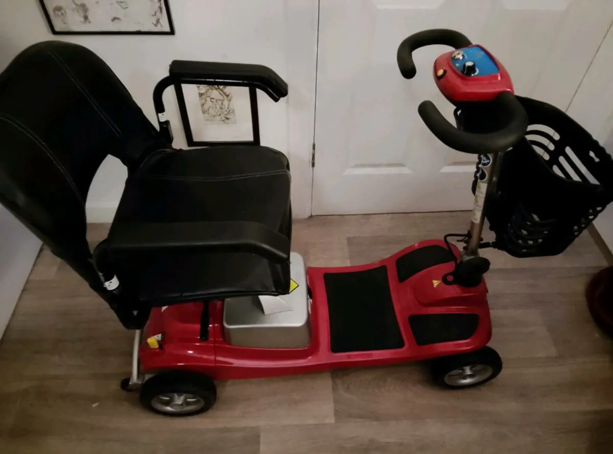 Mobility scooter - Image 1