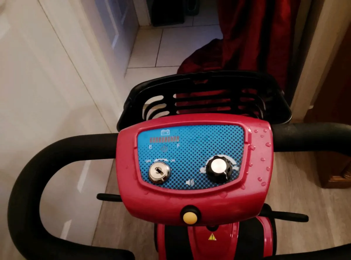 Mobility scooter - Image 2