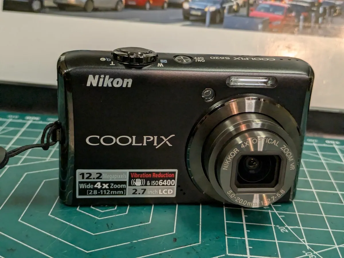 Nikon - Image 1