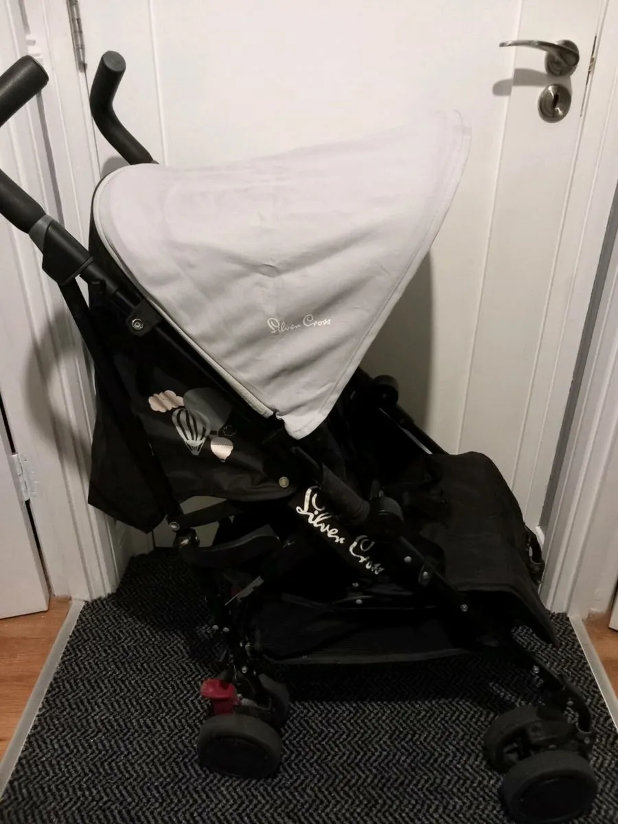 Silver cross baby's buggy. - Image 1
