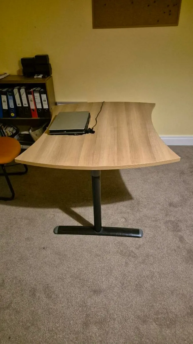 Office desk - Image 2