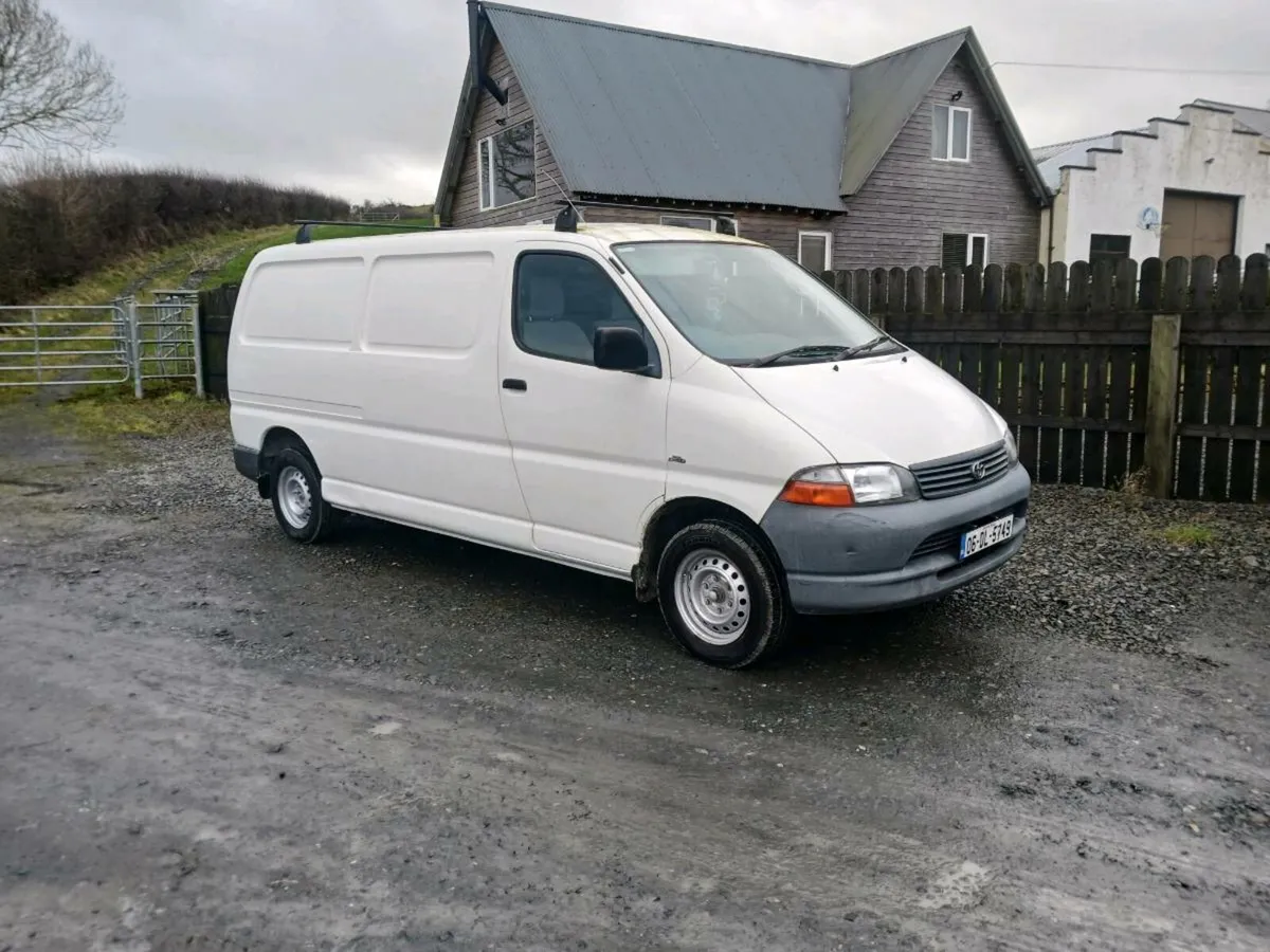 2006 toyota hiace,, tested until 07/2026 - Image 1
