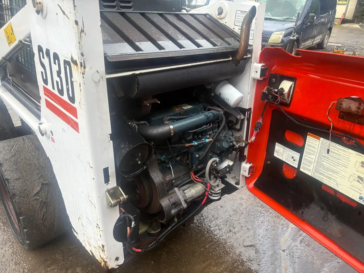 Bobcat S310 Skid Steer Loader - Image 4