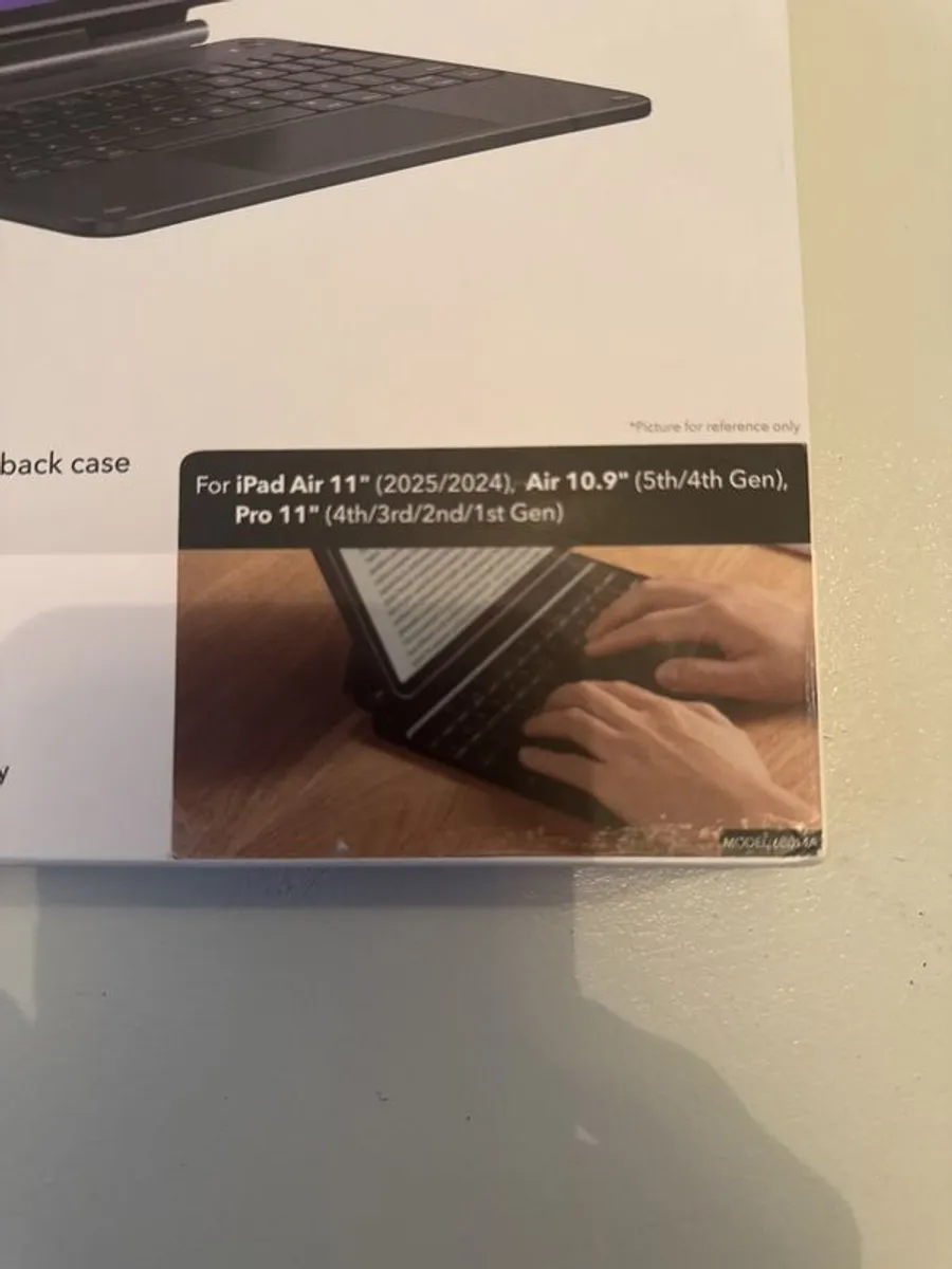 ESR 360 magnetic keyboard case(white) 2025 ( us layout) not DE - Image 3