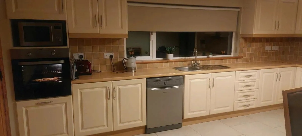 Kitchen units - Image 3