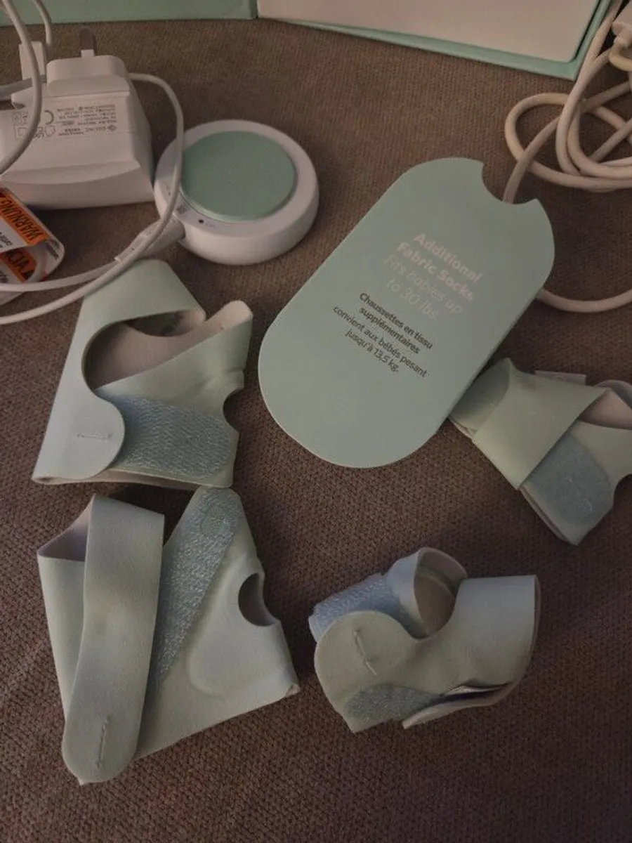 Owlet Baby monitor bundle - Image 2