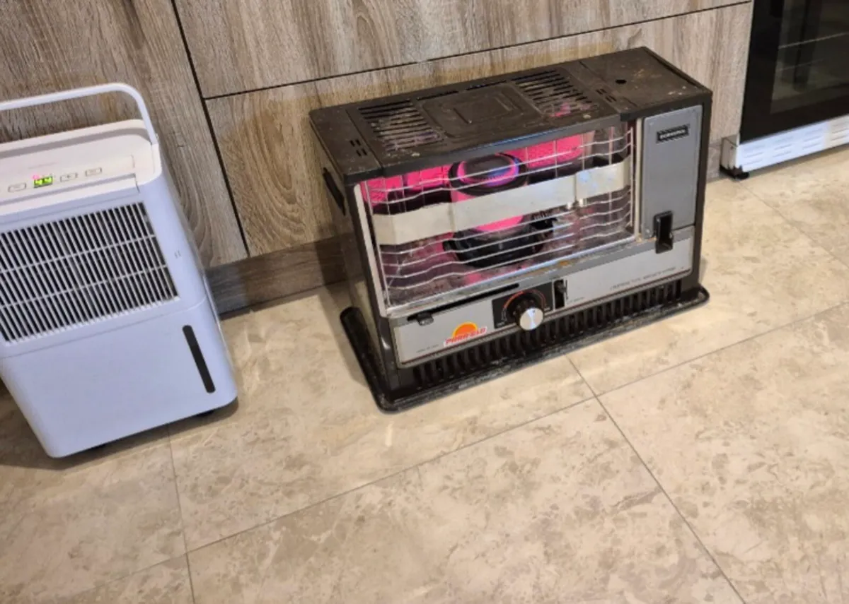 KERONA PARAFFIN HEATER WORKING PERFECT ALL TESTS A - Image 1