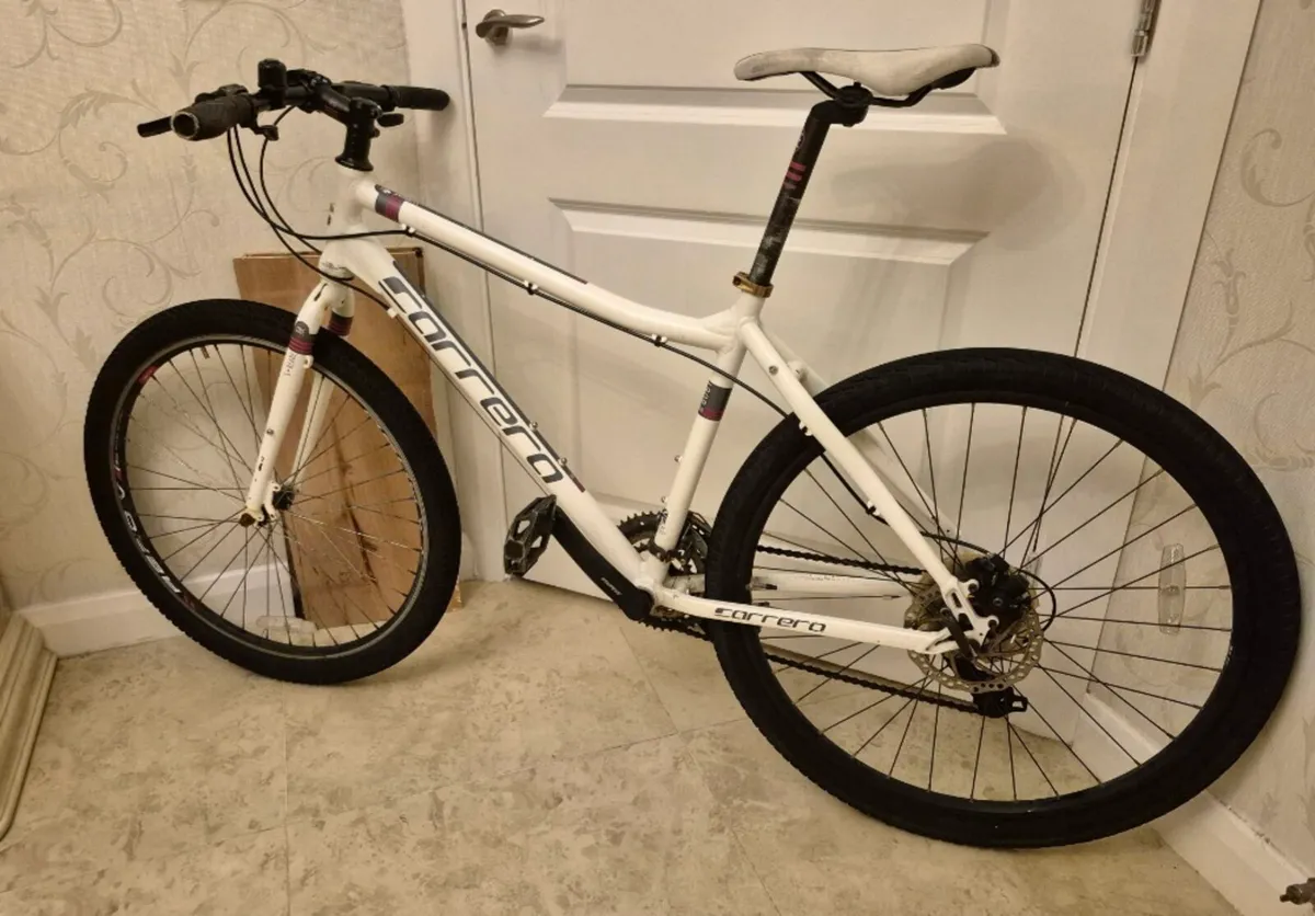 ADULTS CARRERA SUBWAY BIKE 20"FRAME FANTASTIC COND - Image 2