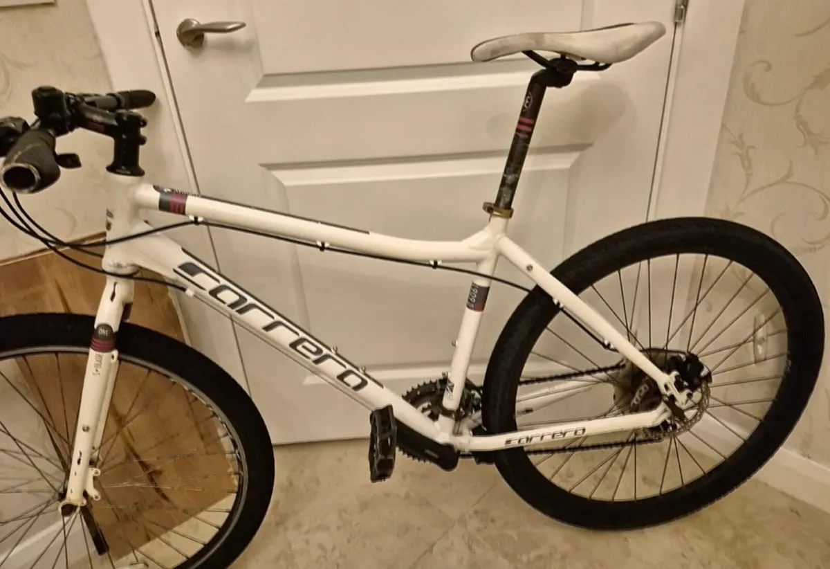 ADULTS CARRERA SUBWAY BIKE 20"FRAME FANTASTIC COND - Image 4