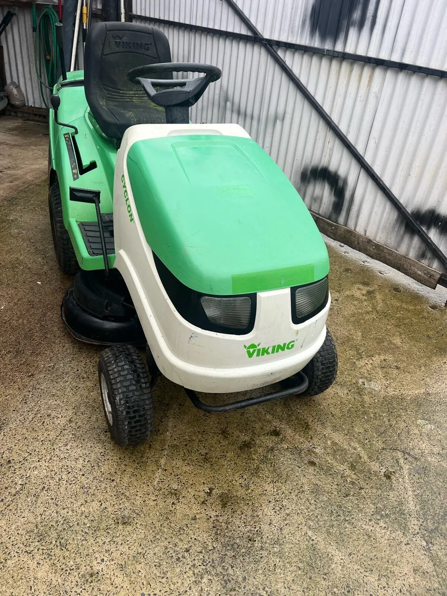 Viking mower - Image 1