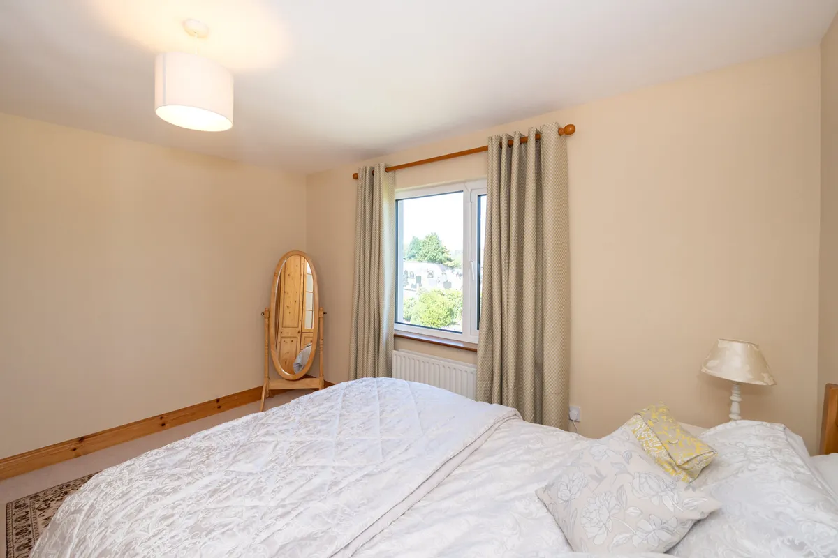 Beautiful quality curtains,90/90 - Image 2