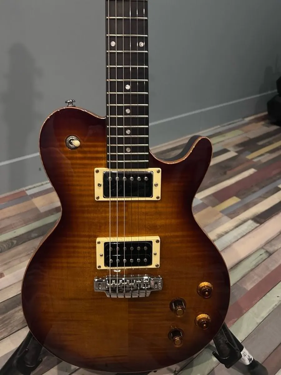 Variax JTV59 Guitar - Image 2