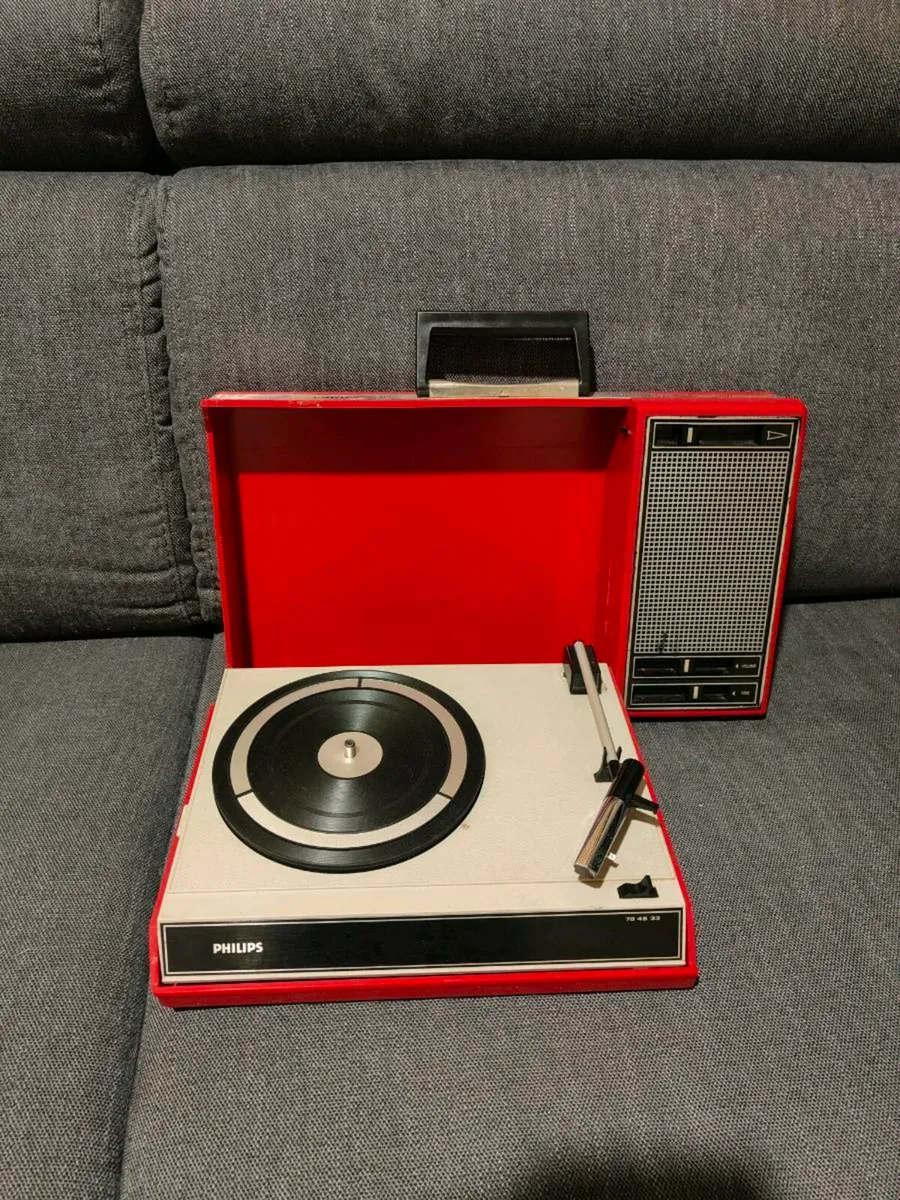 Vintage Philips portable record player - Image 3