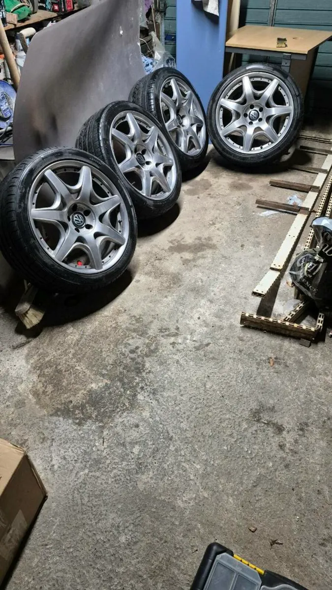 5x112 19in Bentley Replica Alloy Wheels - Image 3