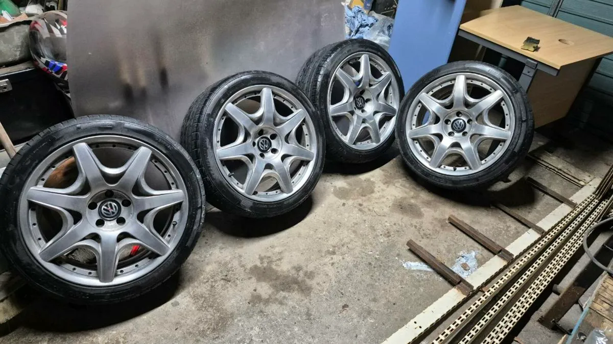5x112 19in Bentley Replica Alloy Wheels - Image 2