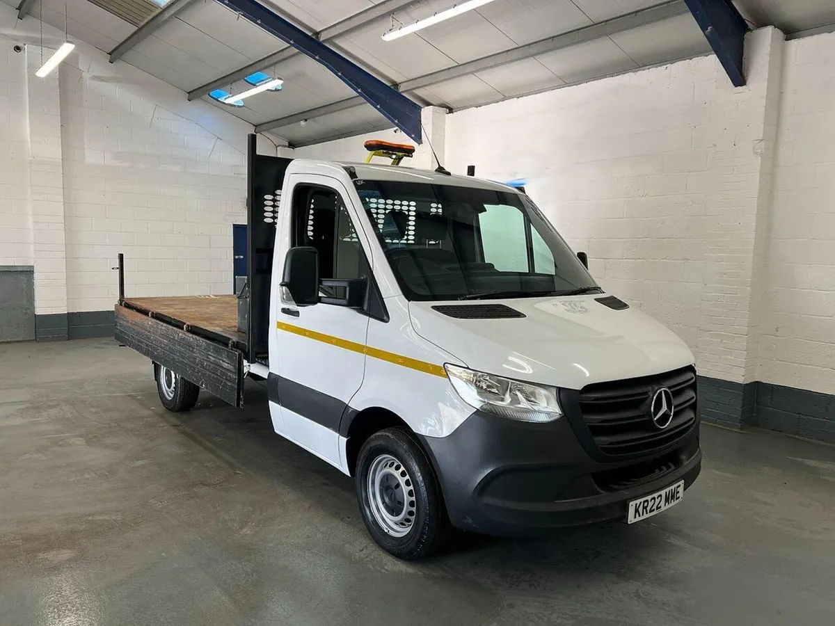 2022 Mercedes-Benz Sprinter Tipper Van - Image 2