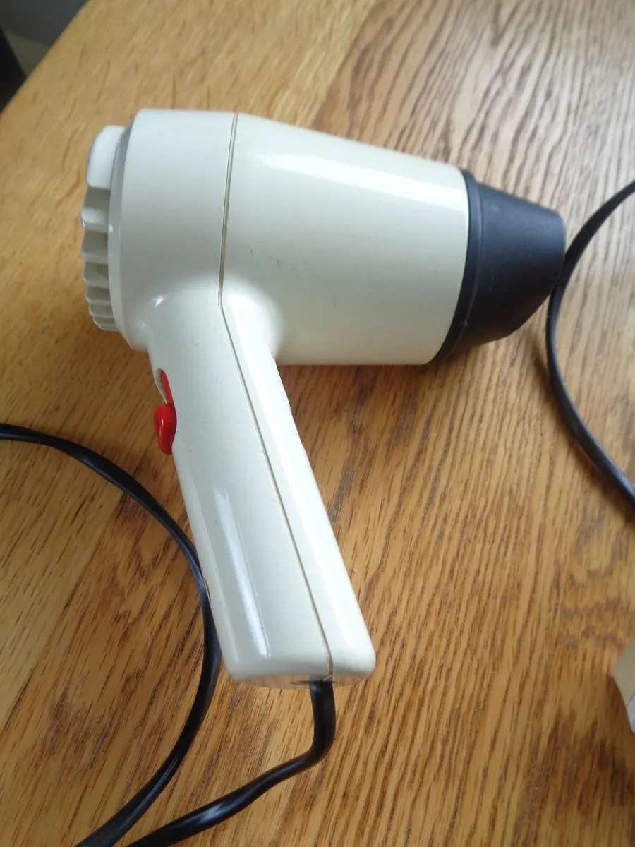 Clairol Turbo 1000 Hairdryer for Sale - Image 3