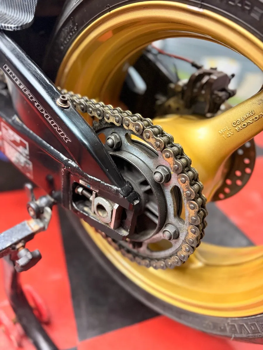 2010 Honda cbr 1000rr fireblade - Image 4