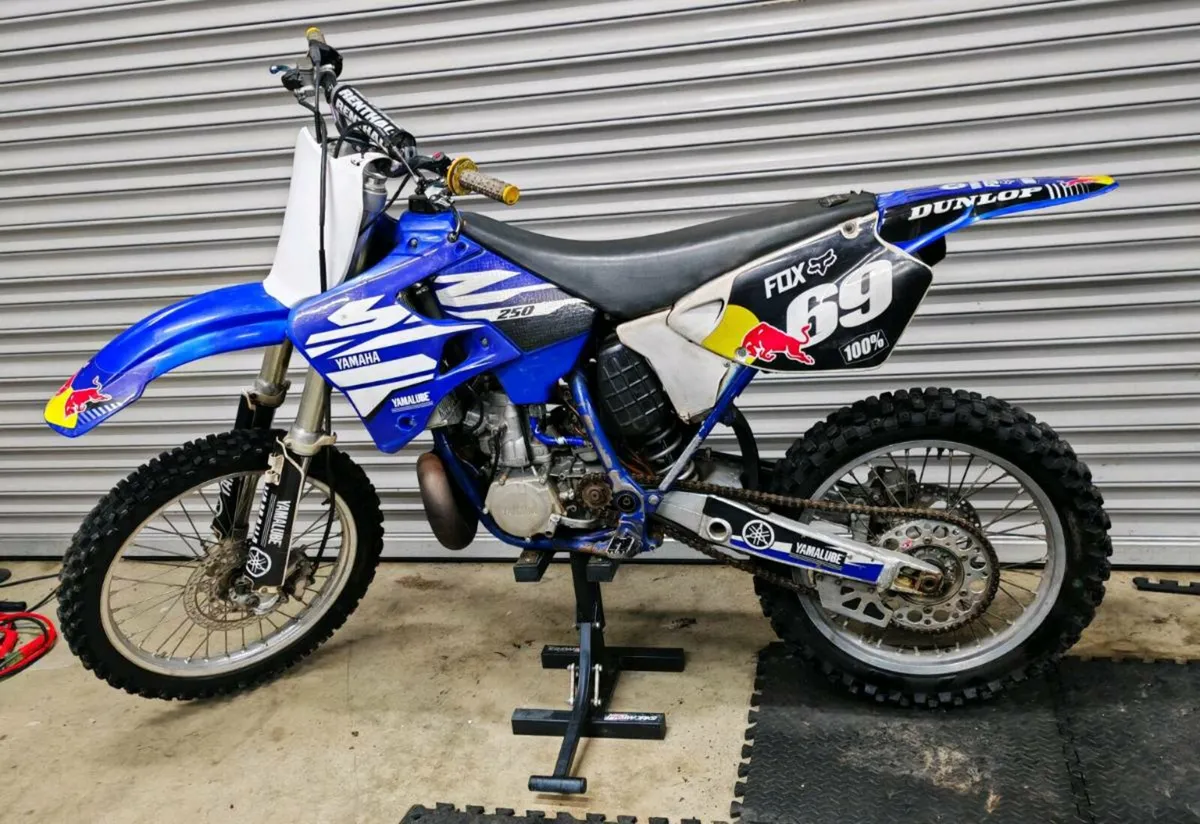 2001 Yamaha YZ250 - 2 Stroke - Image 2