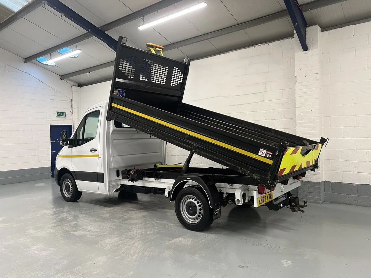 2022 Mercedes-Benz Sprinter Tipper Van - Image 3
