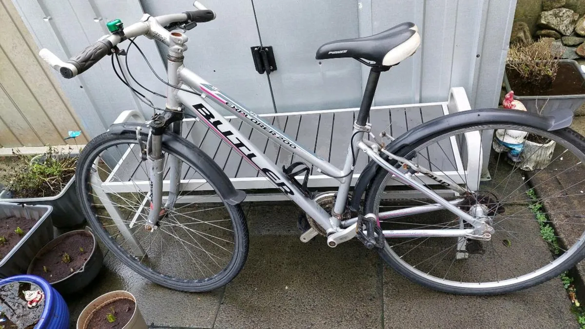 Butler Explorer 200 Trekking Bike - Image 4