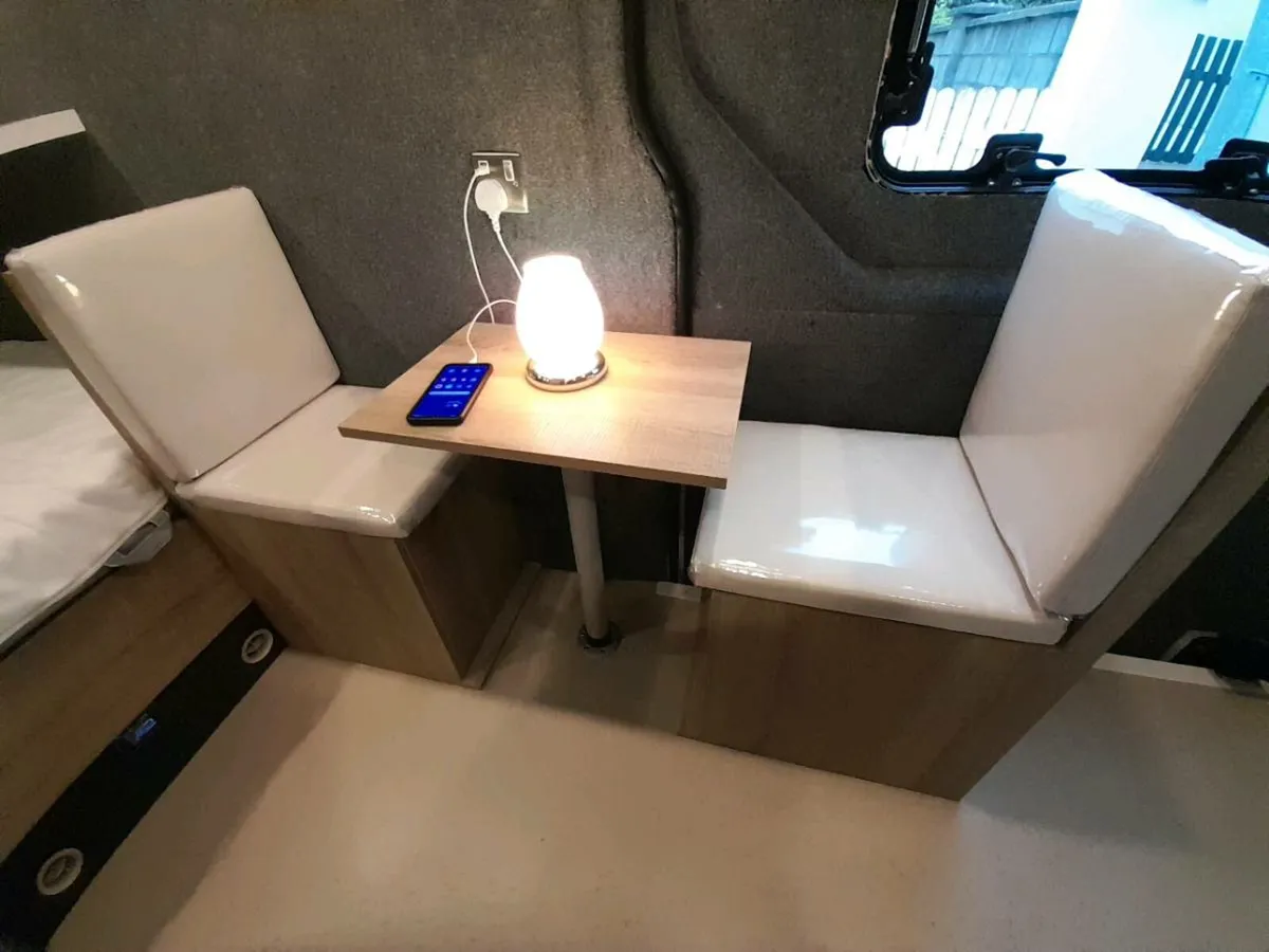 Renaullt Master Campervan - Image 2