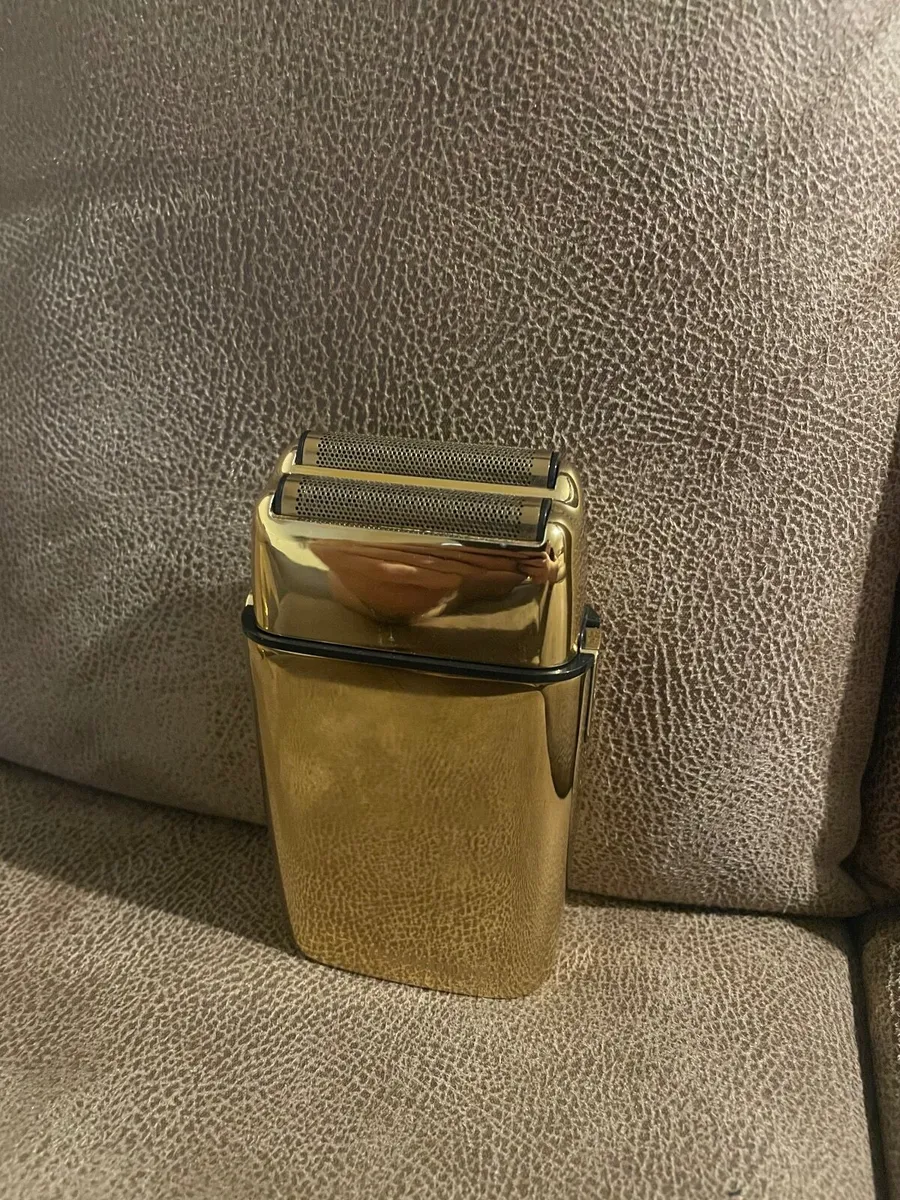 BaByliss Pro Gold Titanium Foil Shaver - Image 1