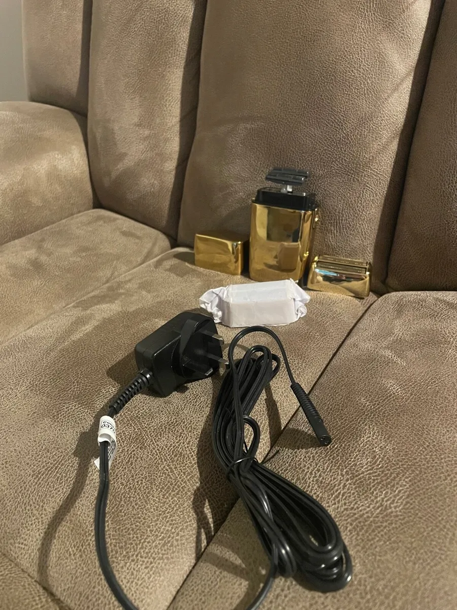 BaByliss Pro Gold Titanium Foil Shaver - Image 4