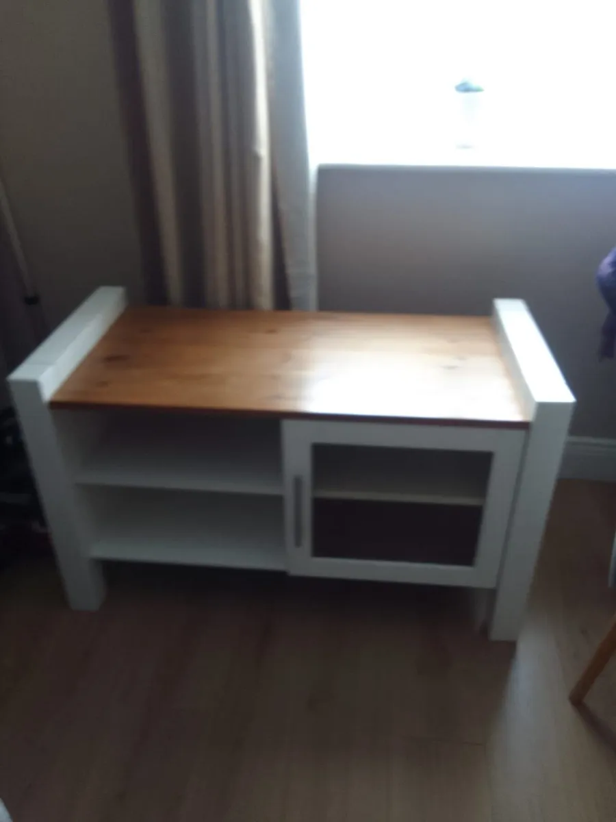 TV Unit - Image 3