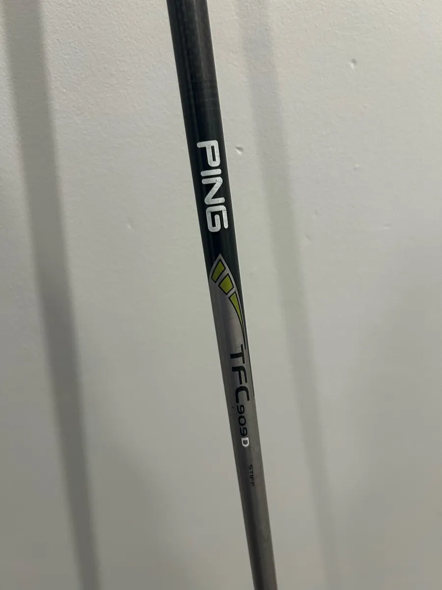 Driver, 3 wood, hybrid and putter - Image 3