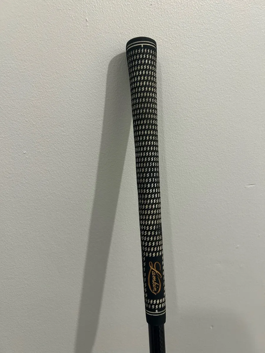 Driver, 3 wood, hybrid and putter - Image 4