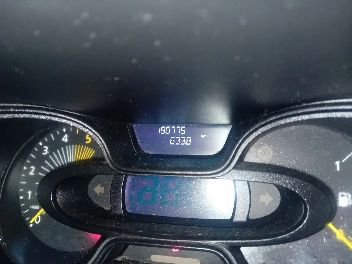 Renault Trafic 2015 - Image 3