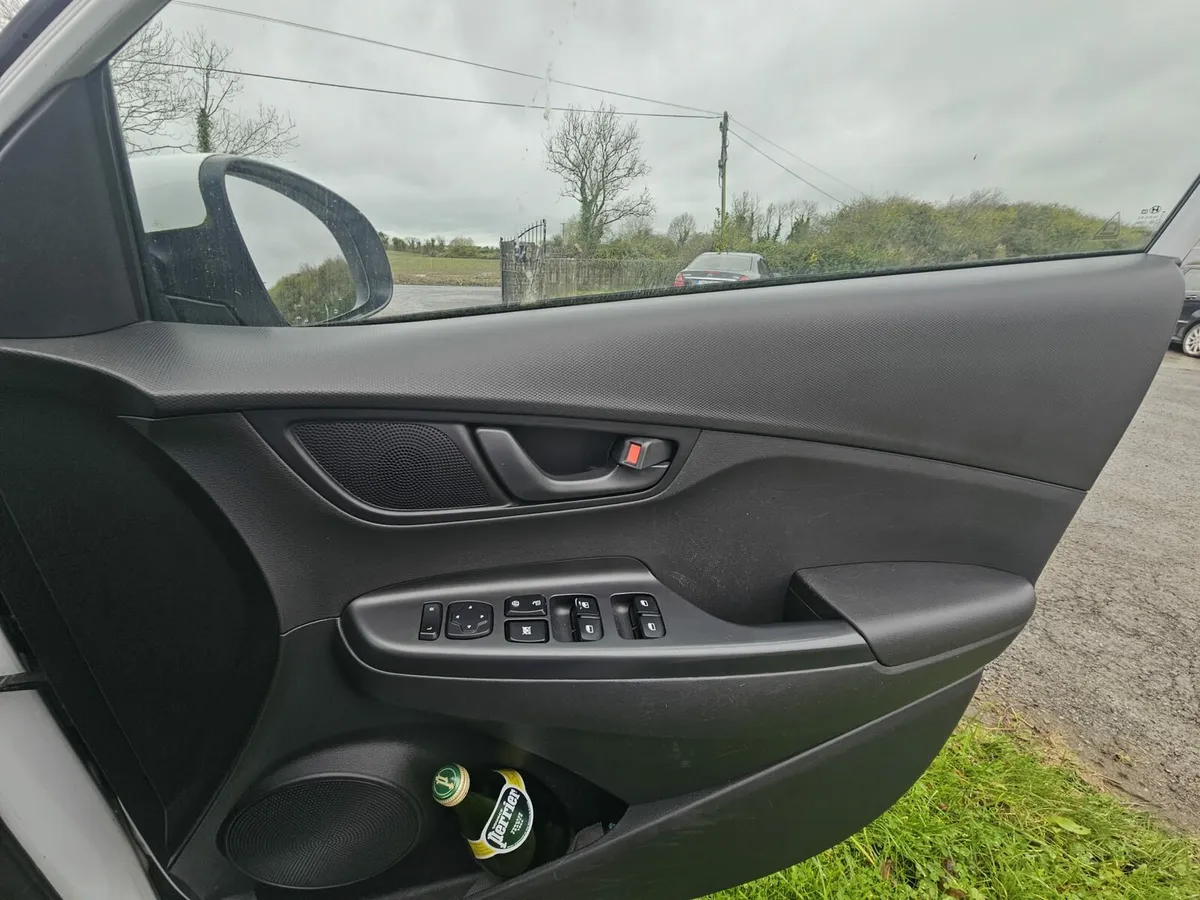 Hyundai Kona - Image 3