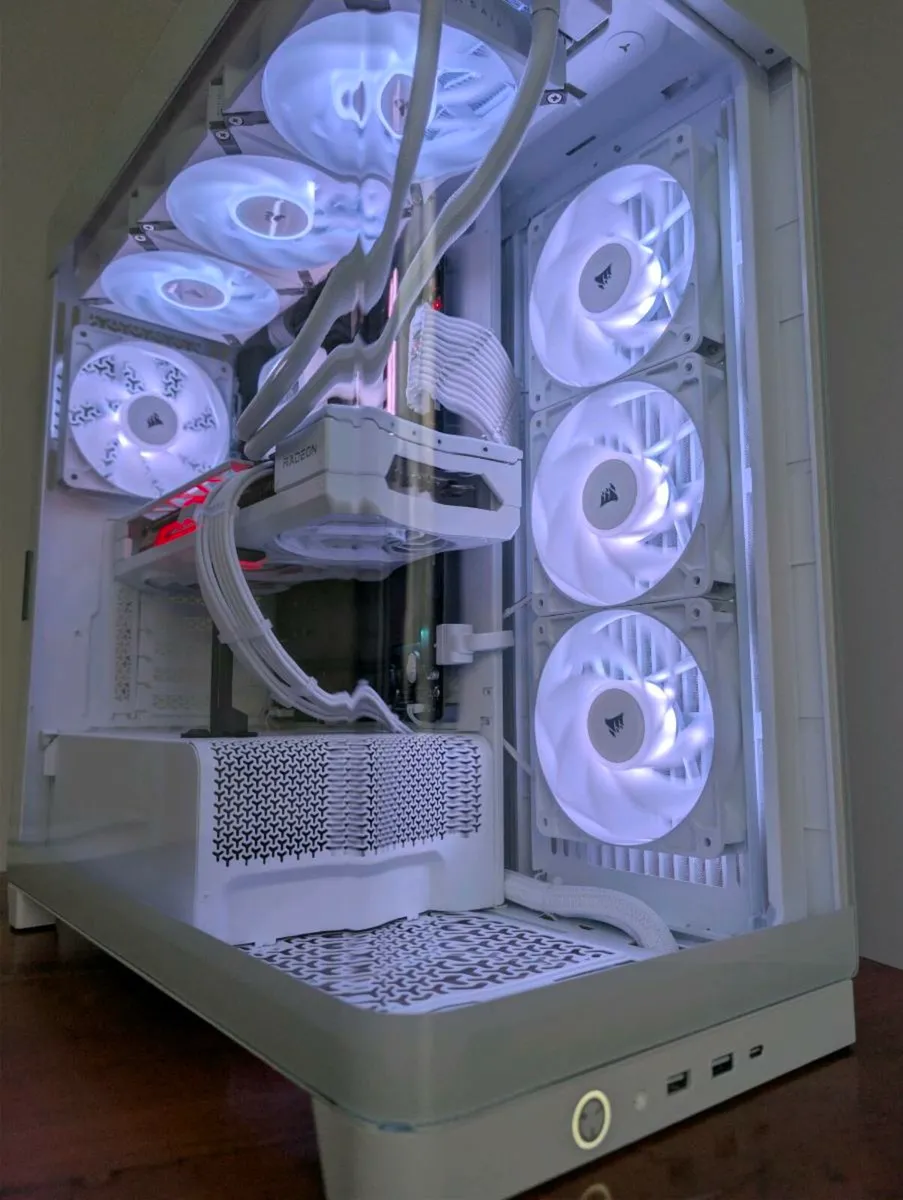 AMD Ryzen 7 7700X | X870 | RX7700XT | RM850X | 450 - Image 1