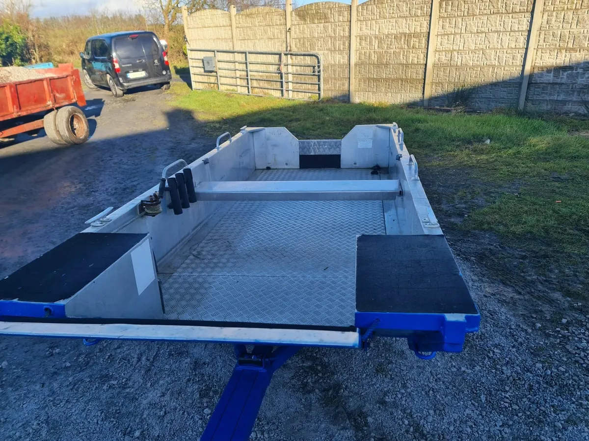 MASSIVE PRICE REDUCTION aluminium boat trailer - Image 1