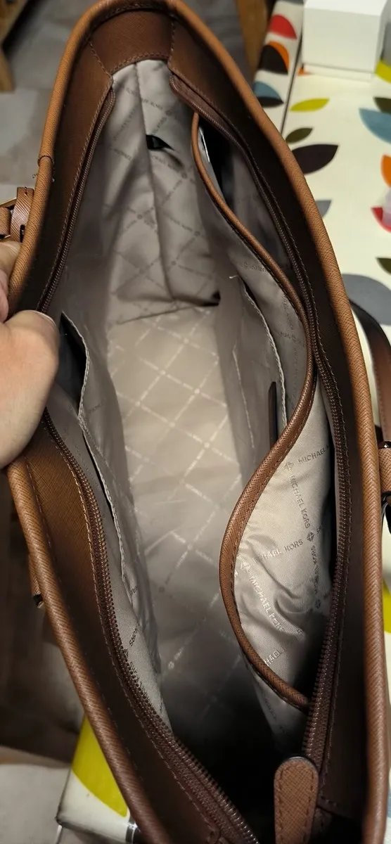 Michael kors bag - Image 4