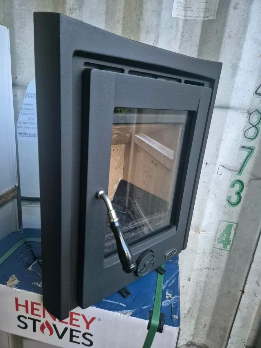 Henley inset stove Brand new - Image 2