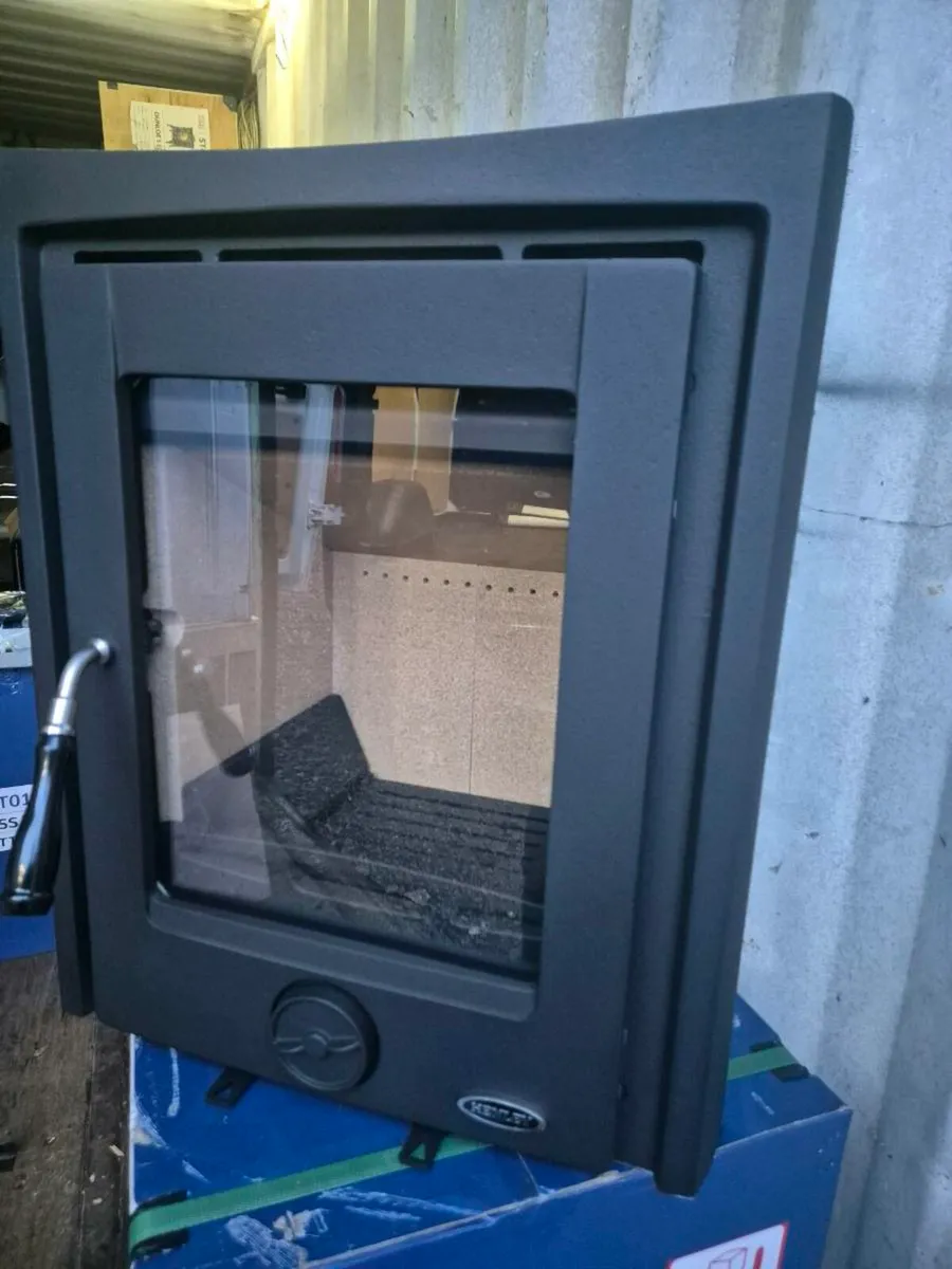 Henley inset stove Brand new - Image 1