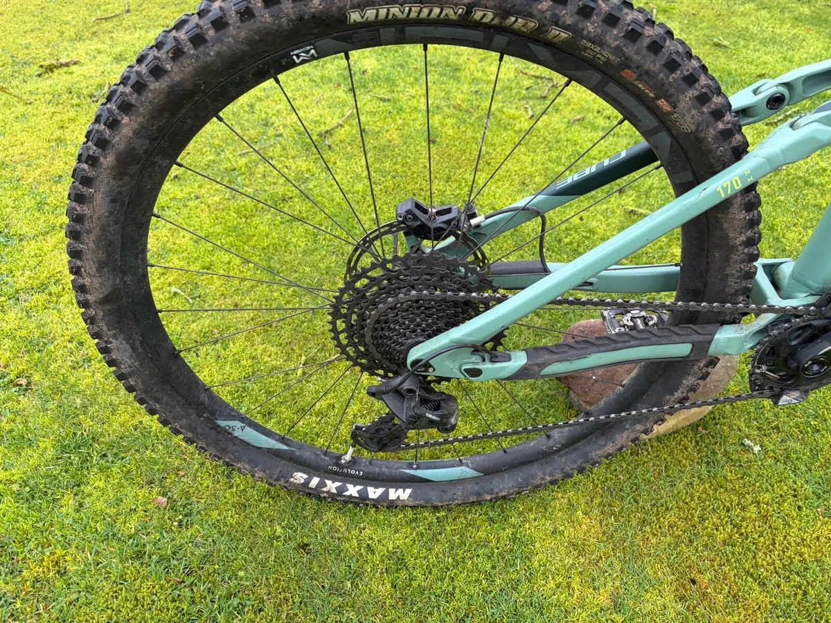 Cube stereo 170 race 29 mountain - Image 4