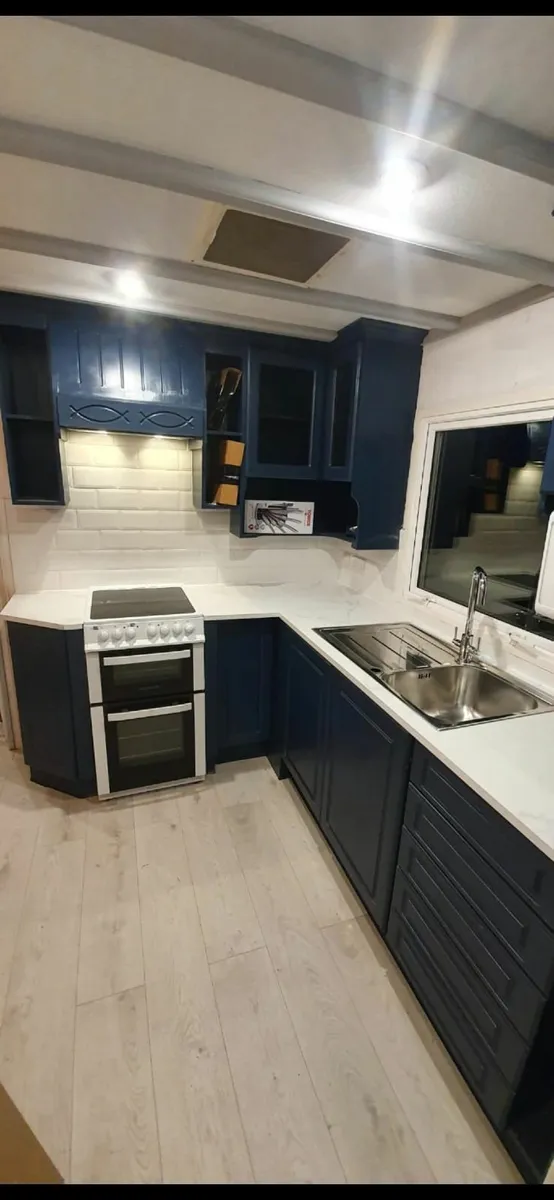 Mobile Home - Image 4