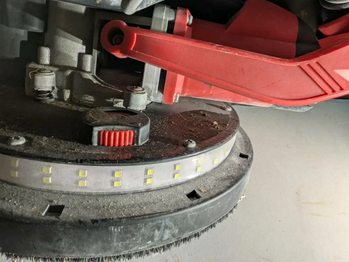 Drywall Sander - Image 3