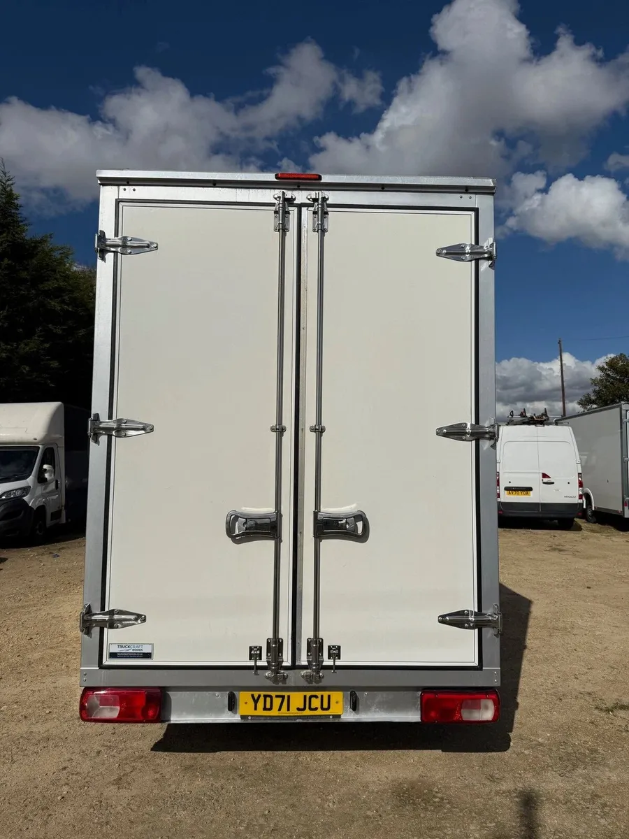 2025 Volkswagen Crafter Low Loader Luton Box Van - Image 2